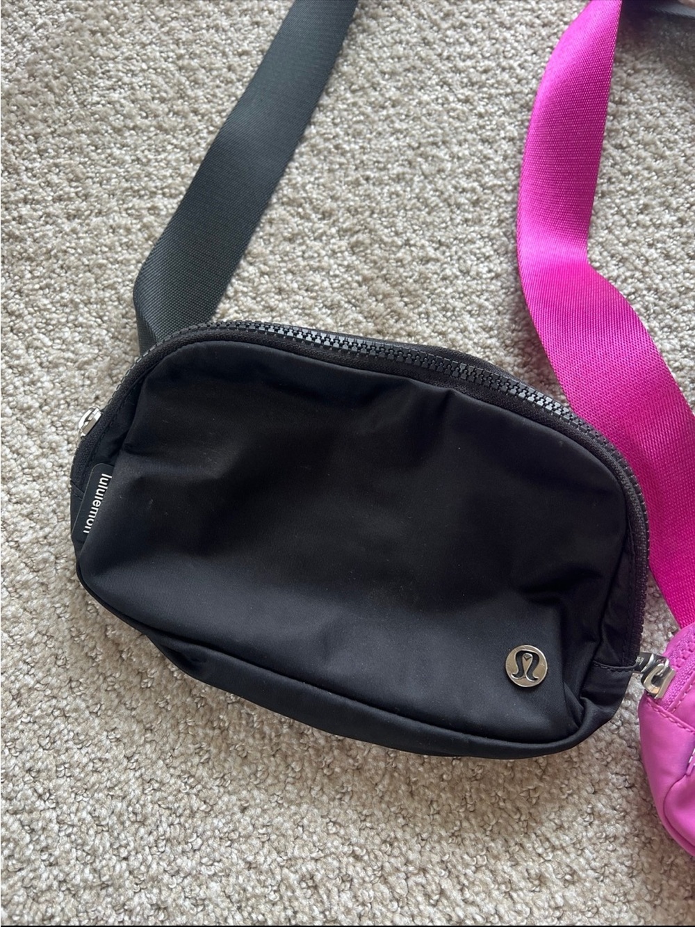 lululemon athletica Black and Bright Pink Crossbody Belt Bags - Picture 2 of 4